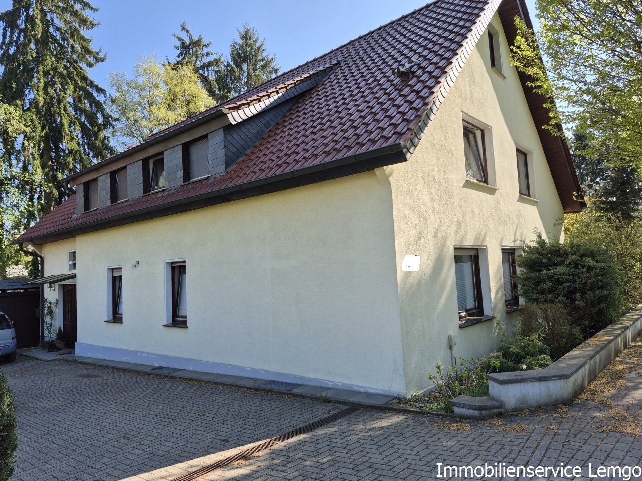 Großzügiges ZFH am Stadtrand von Lemgo